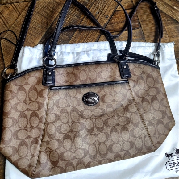 Coach Purse - Picture 1 of 4